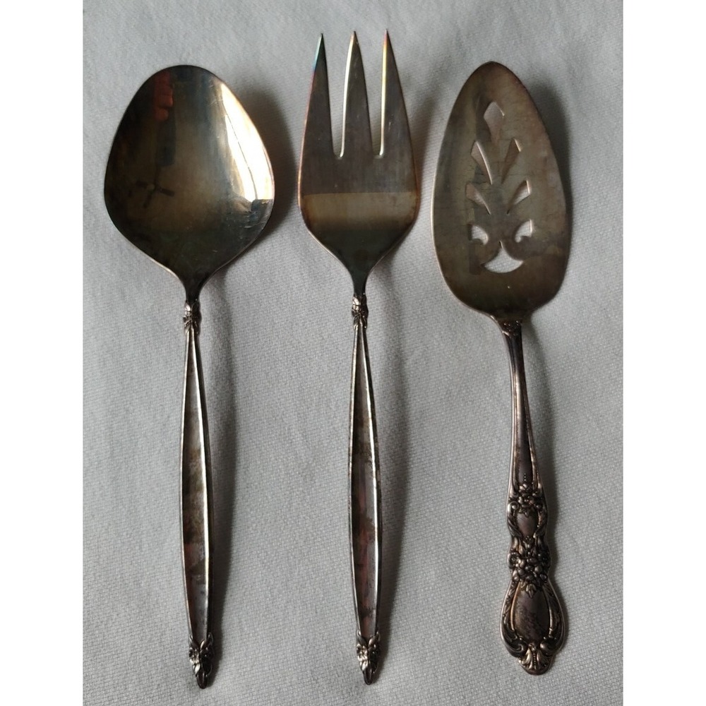 1847 Rogers Bros Heritage Silverplate Pie Cake Server Pierced Floral Fork Spoon